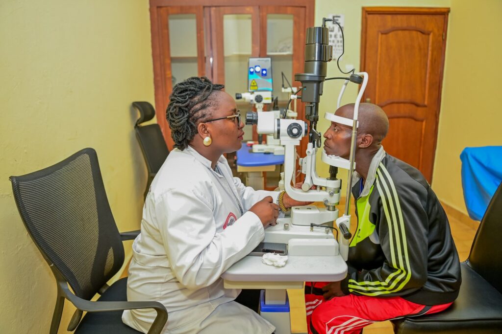 Government Eyes Public Sector Pay Raises to Stem Growing Brain Drain