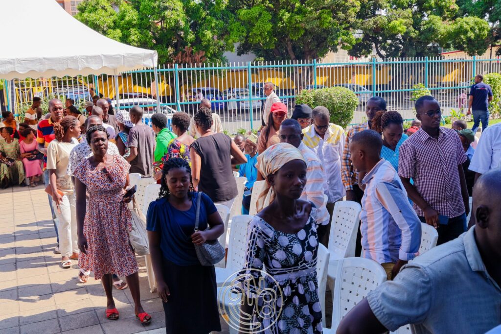 Burundian Telecom Subscribers Face Long Delays in SIM Card Re-Registration Campaign